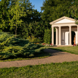 Kastélykert és Ízek Kertje tavaszi napok - Május 1-3.